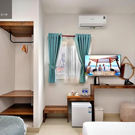 S79 Vivianne Hotel By Hostify